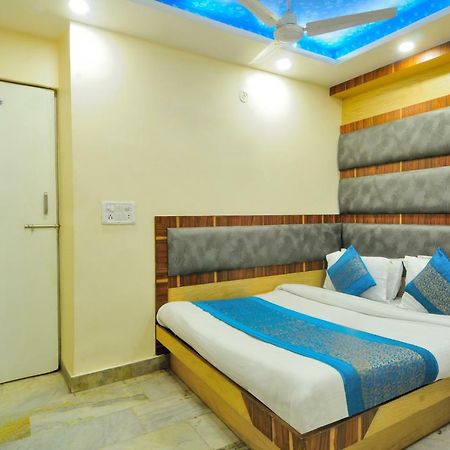 Hotel Lahorimal Deluxe New Delhi Exteriör bild